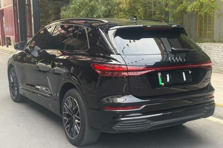 Used Audi Q5 e-tron 2023 40 e-tron Starry Edition Mecha Kit Exterior 6