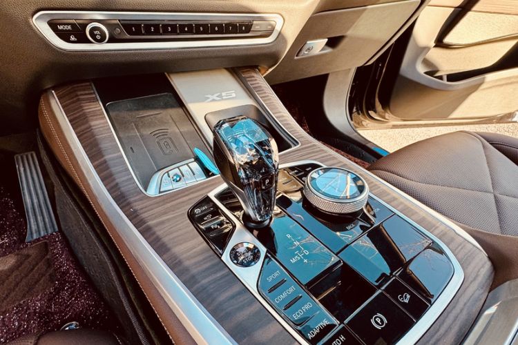 Used BMW X5 2022 xDrive 40Li M Sport Package
