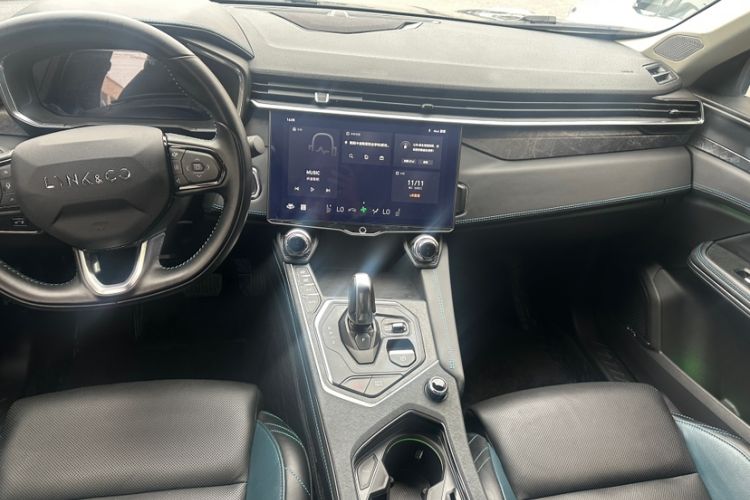 Used Lynk & Co 05 2022 2.0T Two-Wheel Drive Shine Halo
