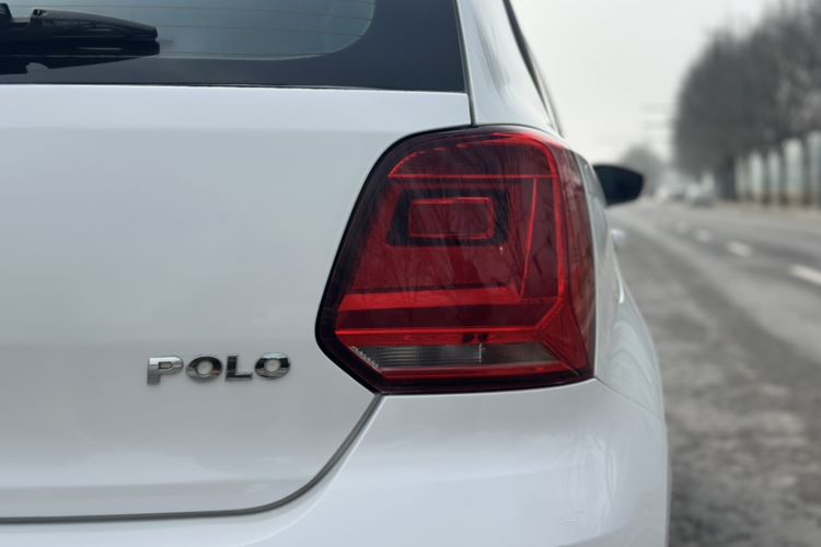 Used Volkswagen Polo 2016 1.4L Manual Fashion Model