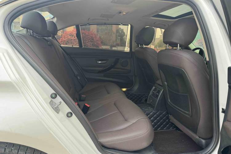 Used BMW 3 Series 2019 320Li Fashion Model Interior 4