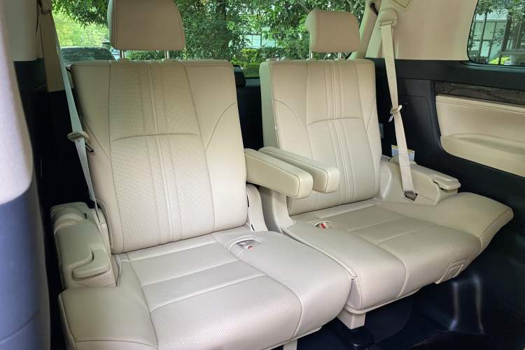 Used Toyota Alphard 2021 Dual-Engine 2.5L Prestige Edition