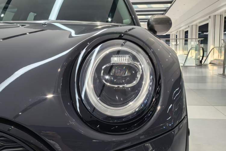 Used MINI Clubman 2021 2.0T COOPER S Left Front Headlight