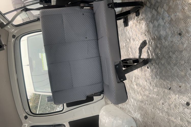 Used Jinbei Express 2020 2.0L Upgraded Version China VI Standard 6-Seater 1TZS