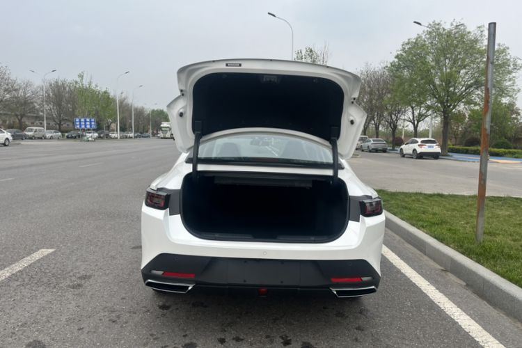 Used CHANGAN Eado PHEV 2025 Smart New Blue Whale 145KM High-Energy Edition Interior 7