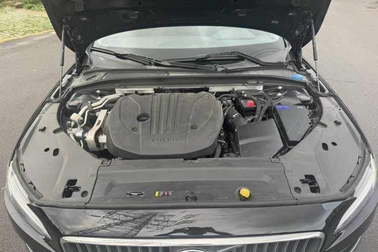 Used Volvo S90 2024 B5 Zhiyi Luxury Edition Exterior 3