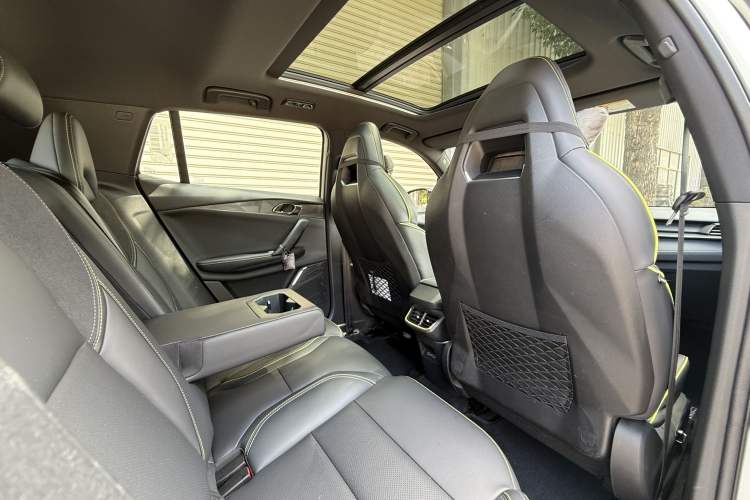 Used Lynk & Co 06 2023 Remix 1.5T Dynamic Halo