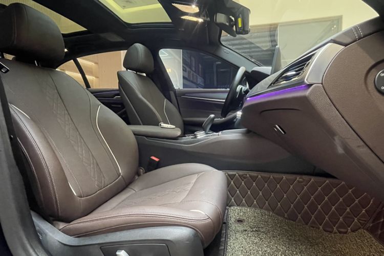 Used BMW 5 Series 2021 530Li Leading Model M Sport Package Interior 9