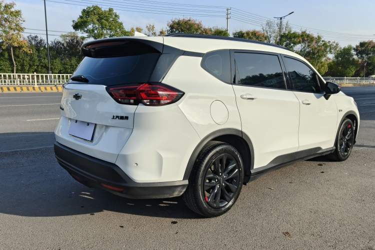 Used Chevrolet Orlando 2020 Light Hybrid Redline 530T Automatic Enjoyment Edition (5+2 Models)