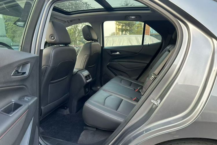 Used Chevrolet Equinox 2019 Redline 550T Automatic All-Wheel-Drive RS Model China VI Standard
