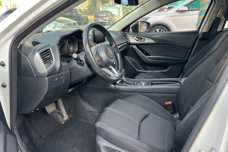 Used Mazda Mazda 3 Axela 2017 Sedan 1.5L Automatic Luxury Model Emission Standard China V