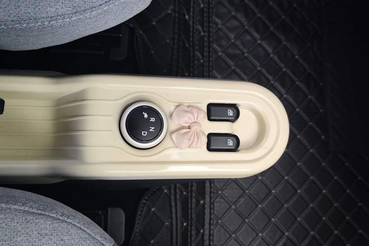 Used Wuling Hongguang MINIEV 2021 Macaron Premium Model – Lithium Iron Phosphate