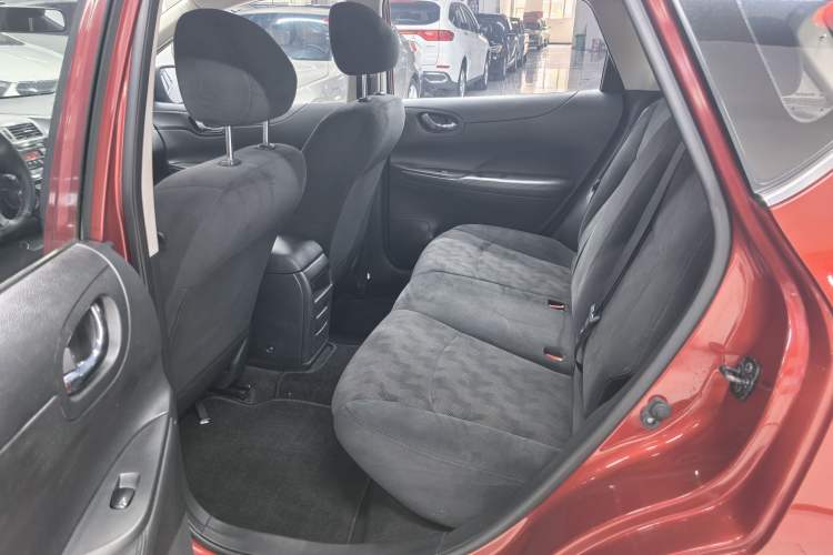Used Nissan Tiida 2014 1.6L Manual Comfort Model
