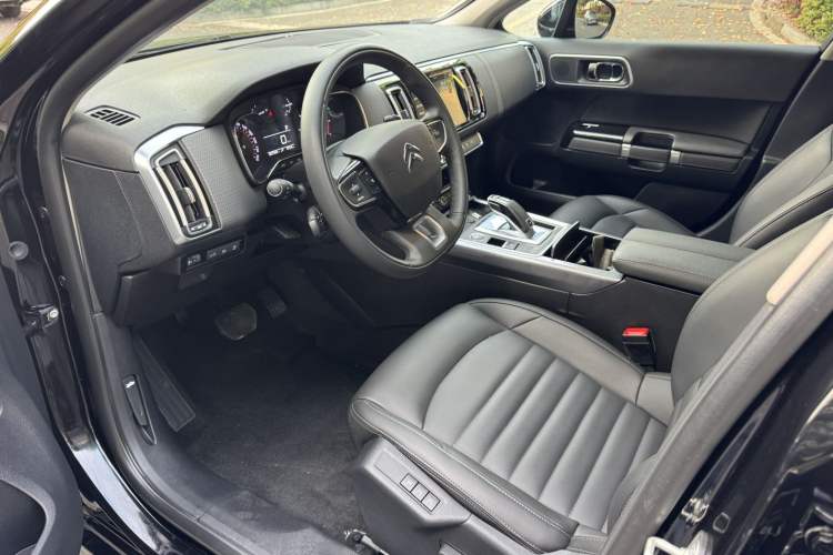 Used Citroen C6 2022 400THP Co-Creation Edition Interior 2