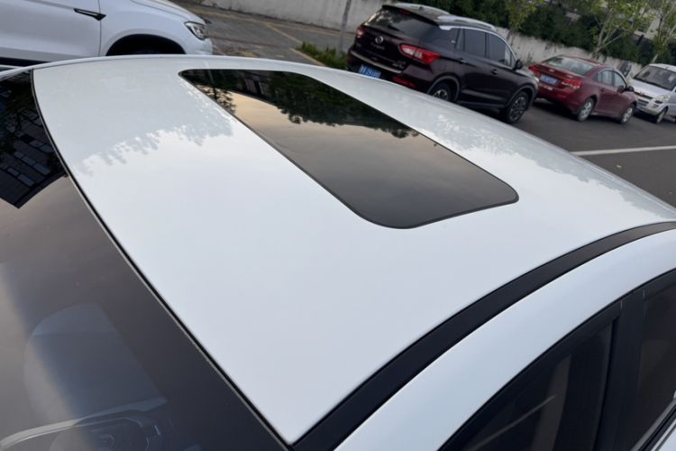 Used BAIC Beijing EU5 2018 R500 Smart Edition Roof