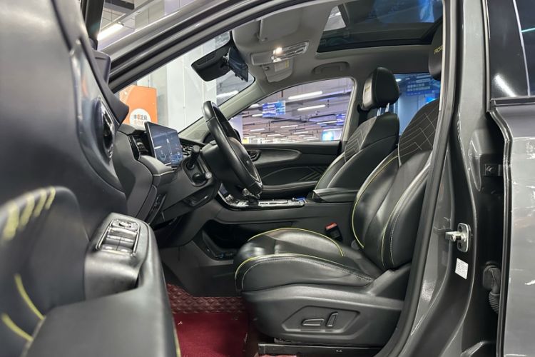 Used Roewe RX5 2021 PLUS 330TGI Automatic National Trend Intelligent Deluxe Edition Interior 7