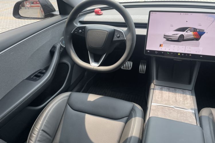 Used Tesla Model 3 2025 Rear-Wheel-Drive Version Interior 8