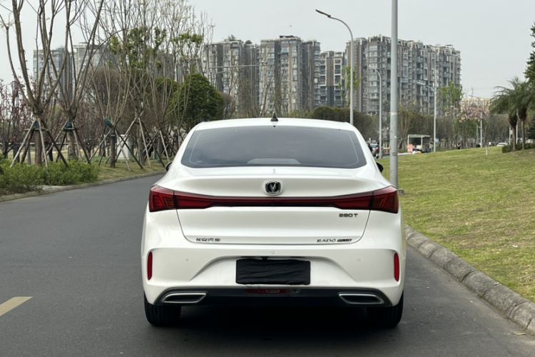 Used CHANGAN Eado 2022 PLUS Blue Whale NE 1.4T GDI DCT Prestige Edition
