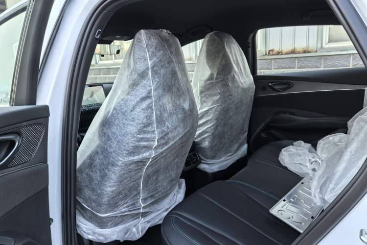 Used BYD Seal 06 New Energy 2025 DM-i Smart Drive 80KM Luxury Model Interior 3