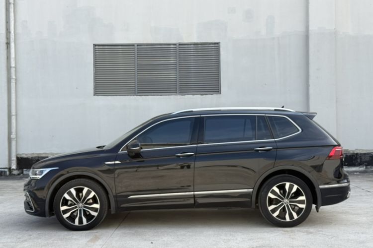 Used Volkswagen Tiguan L 2022 330TSI Automatic Two-Wheel Drive R-Line Enhanced Edition