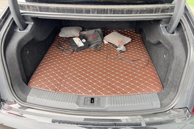 Used Hongqi H9 2020 2.0T Smart Connect Flagship Edition Trunk