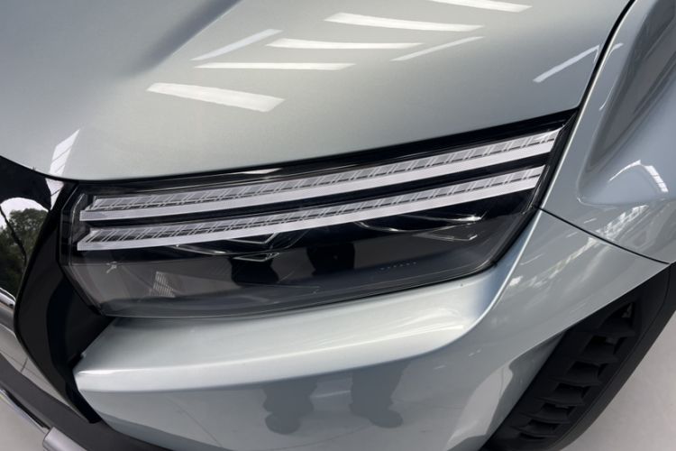 Used Formula Leopard Titanium 3 2025 501KM All-Wheel Drive Intelligent Driving Ultra Version
