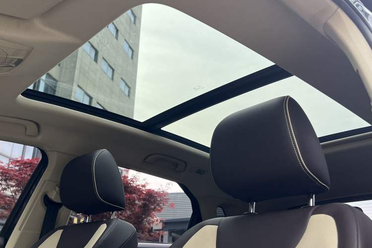 Used Bestune T77 2021 PRO 280 TID Automatic Luxury Model Interior 10