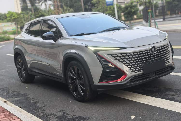 Used CHANGAN UNI-T 2020 1.5T Prestige Version Exterior 4