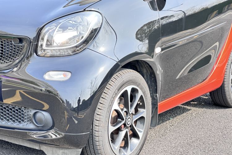 Used smart fortwo 2015 1.0L 52 kW Hardtop Passion Edition
