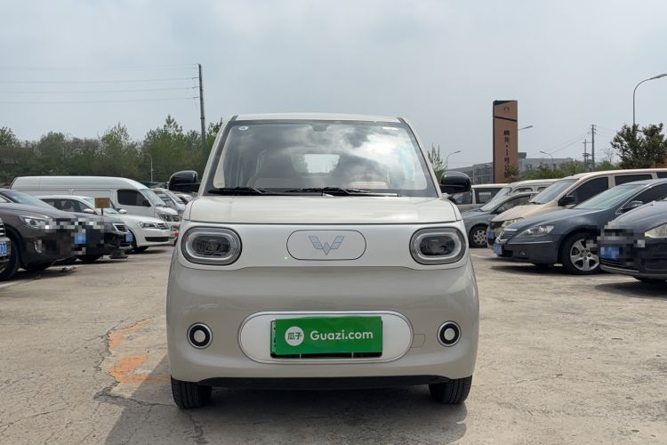 Used Wuling Hongguang MINIEV 2024 3rd Generation 215km Youth Edition Front