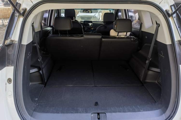 Used Chevrolet Orlando 2019 Redline 530T Automatic Enjoyment Version (5+2 Seating) China VI