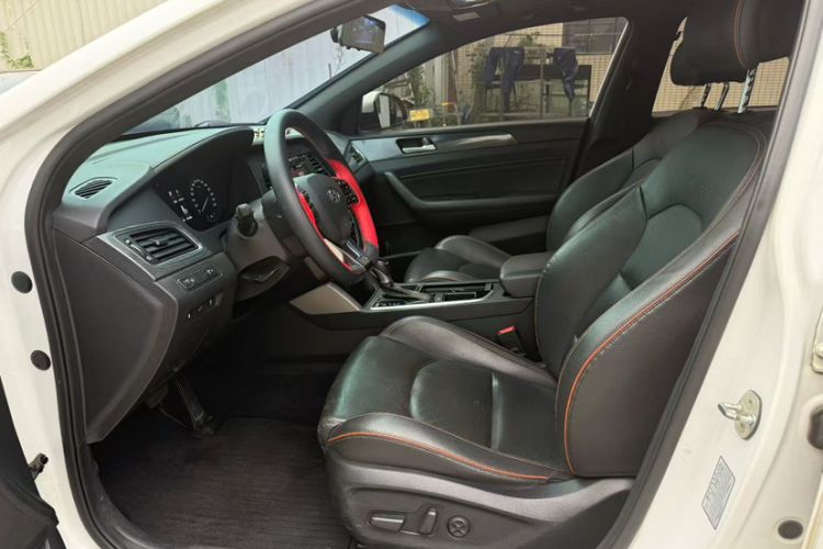 Used Hyundai Sonata 2017 1.6T GLS Smart Model Interior 4