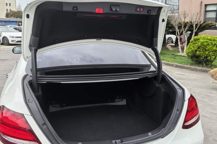 Used Mercedes-Benz E-Class 2020 E 260 Sport Edition
