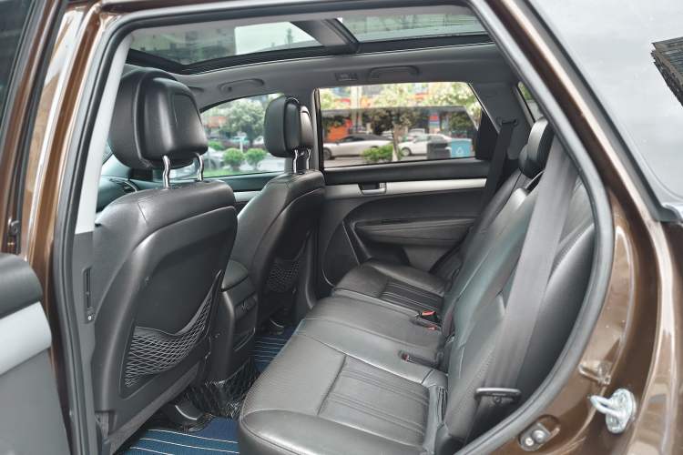 Used Kia Sorento 2013 2.4L 7-seat Gasoline Luxury Edition
