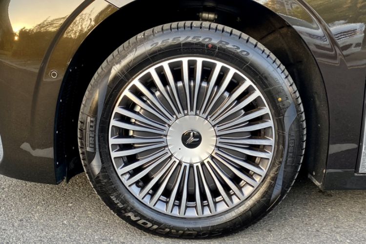 Used VOYAH Dream 2025 PHEV Four-Wheel-Drive Flagship Kunpeng Edition
