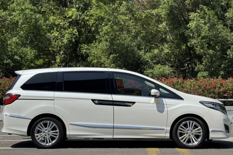 Used Honda Elysion 2016 2.4L Luxury Edition
