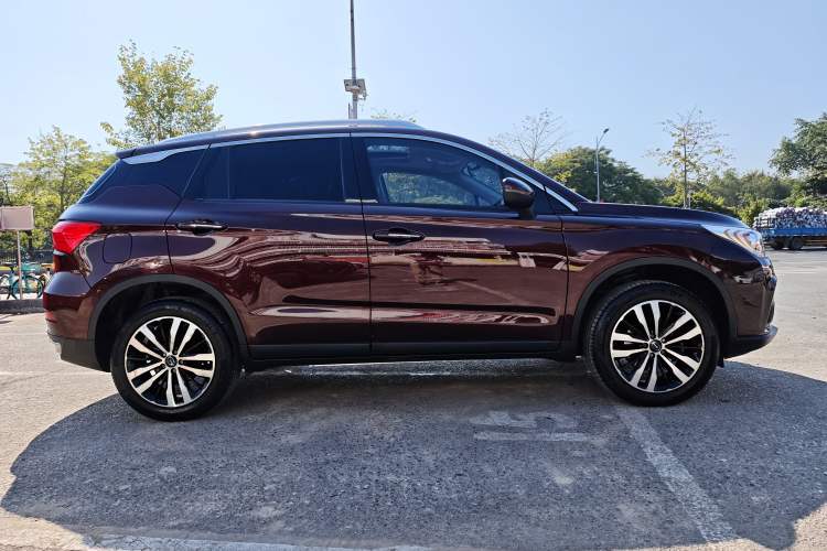 Used GAC Trumpchi GS4 2016 235T G-DCT Luxury Edition Exterior 5