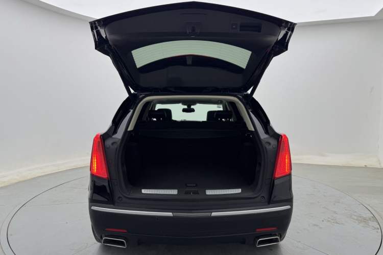 Used Cadillac XT5 2018 25T Luxury Model
