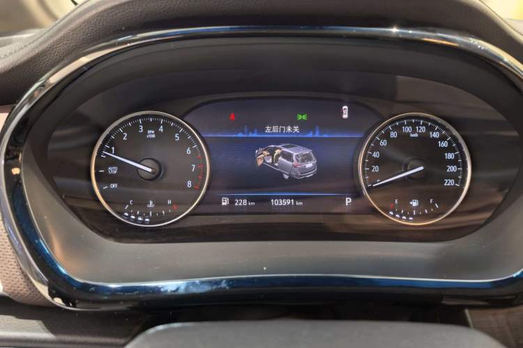 Used Buick GL8 2021 Land Cruiser Executive Class 652T Comfort Model
