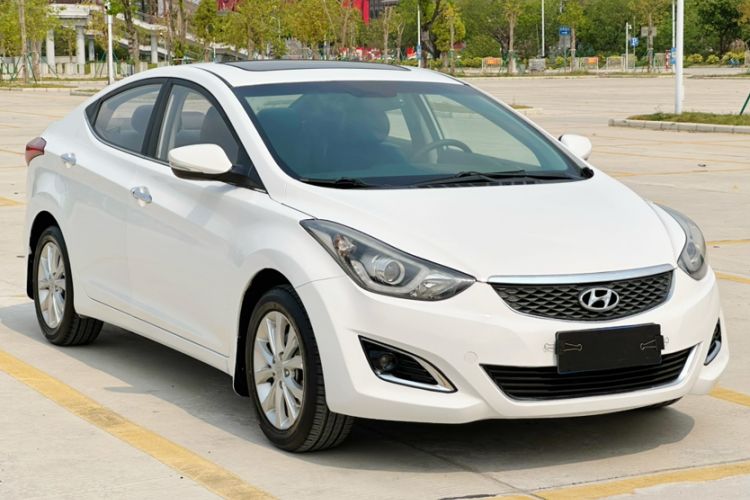 Used Hyundai Elantra (5th Generation / Langdong) 2016 1.6L Automatic Prestige Model Exterior 2