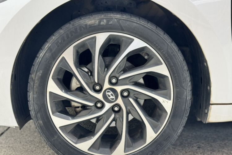 Used Hyundai Elantra (6th Generation / Lingdong) 2019 1.5L CVT ZhiXuan – Elite Version
