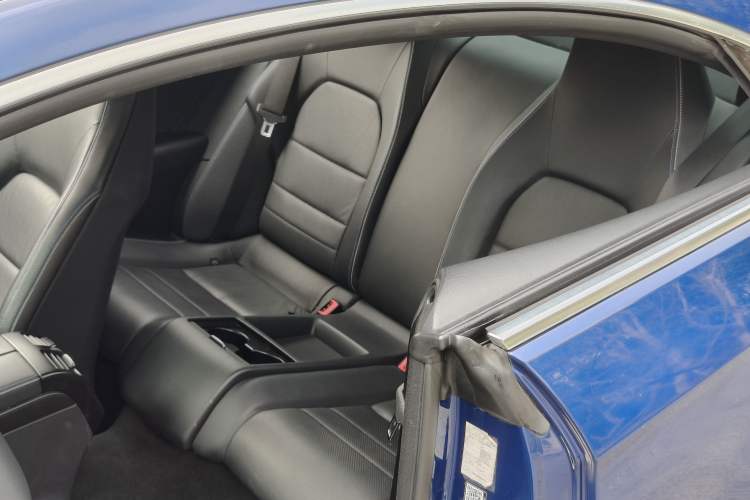 Used Mercedes-Benz E-Class 2016 E 200 Coupe Dynamic Edition
