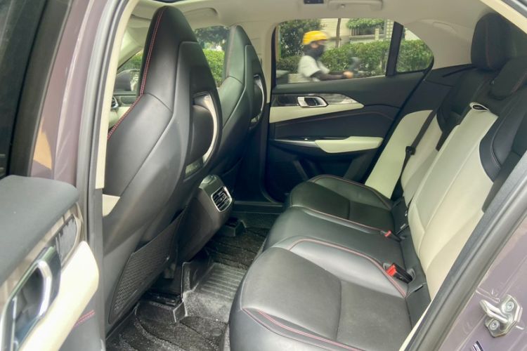 Used Lynk & Co 02 2022 1.5T DCT Shine Pro Interior 3