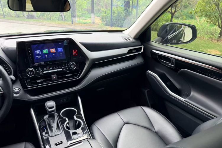 Used Toyota Highlander 2023 2.5L Smart Electric Hybrid Dual-Drive Elite Version 7 Seats