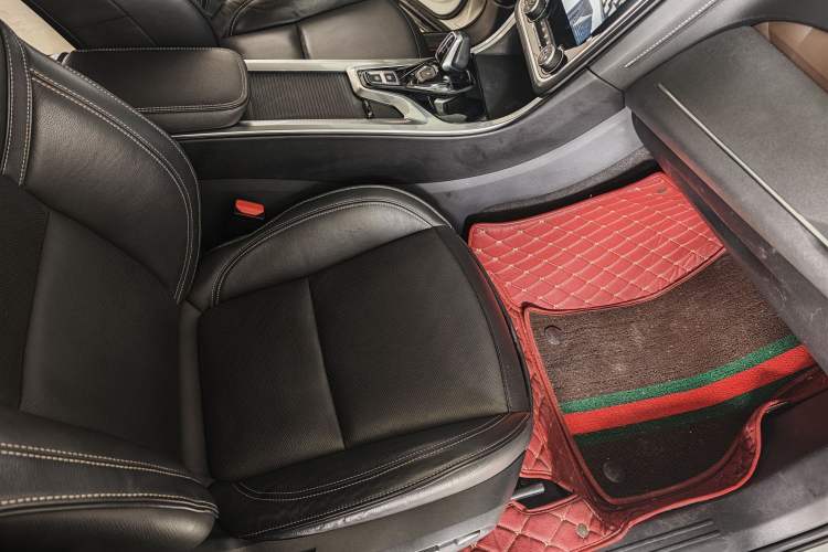 Used Lynk & Co 01 2017 2.0T Two-Wheel Drive Pro Edition Interior 1