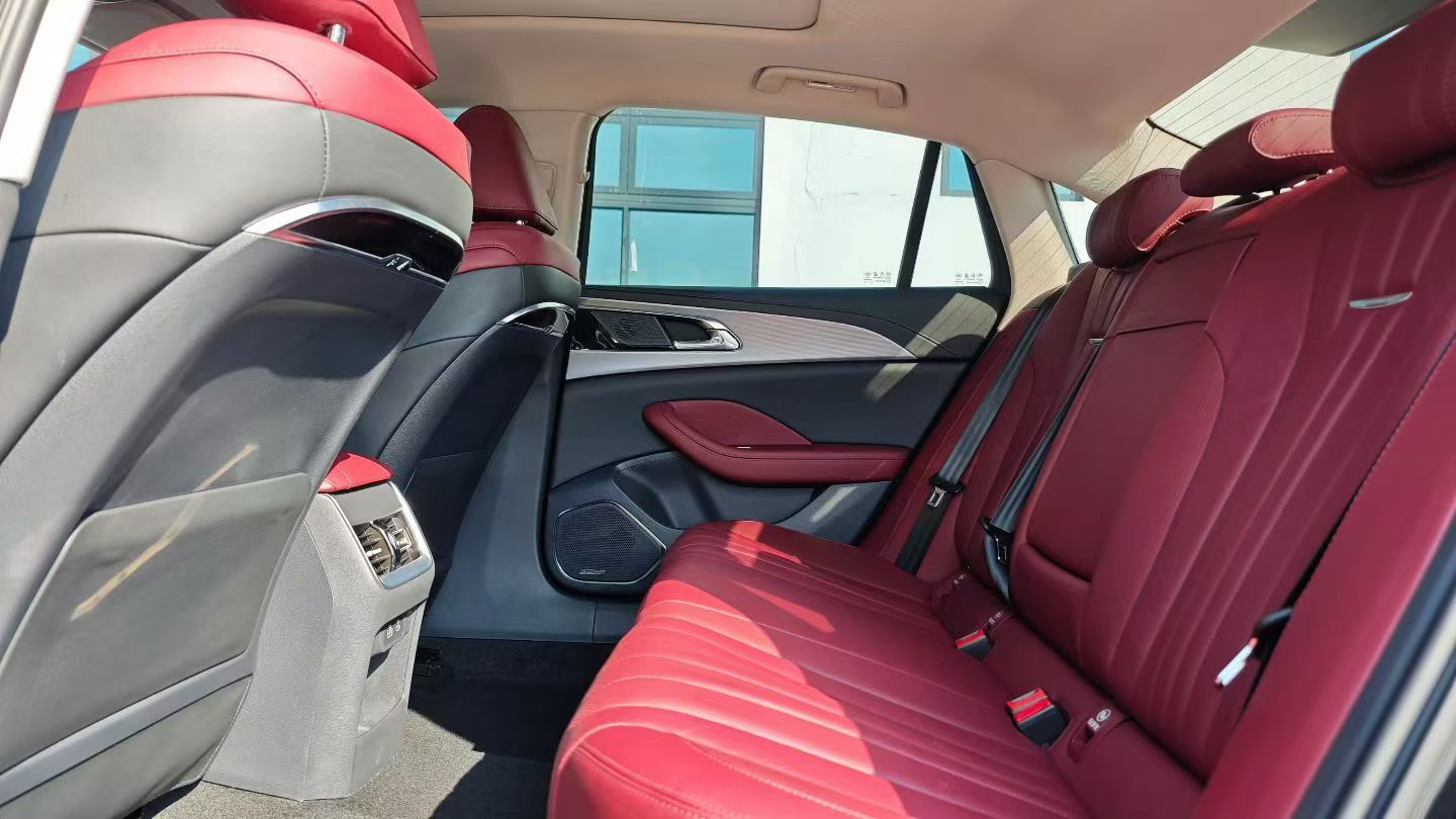 Hongqi H5 2024 2.0T Automatic Smart Connect Flagship Edition - Chinese Trim Chang — снимка 14