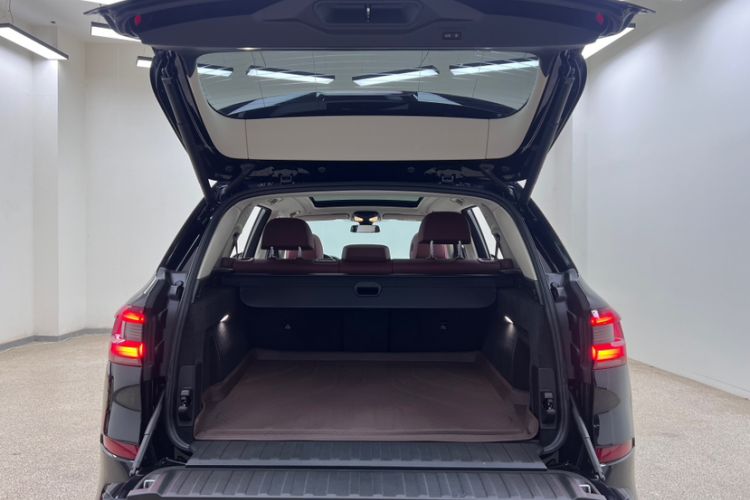 Used BMW X5 2022 Restyled xDrive 30Li Luxury Version M Sport Package
