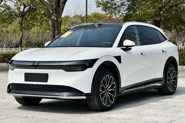 Used Zeekr 7X 2025 100 kWh Long-Range Rear-Wheel Drive with Intelligent Driving Features