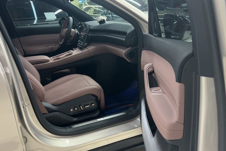 Used Nio EC6 2024 75 kWh
