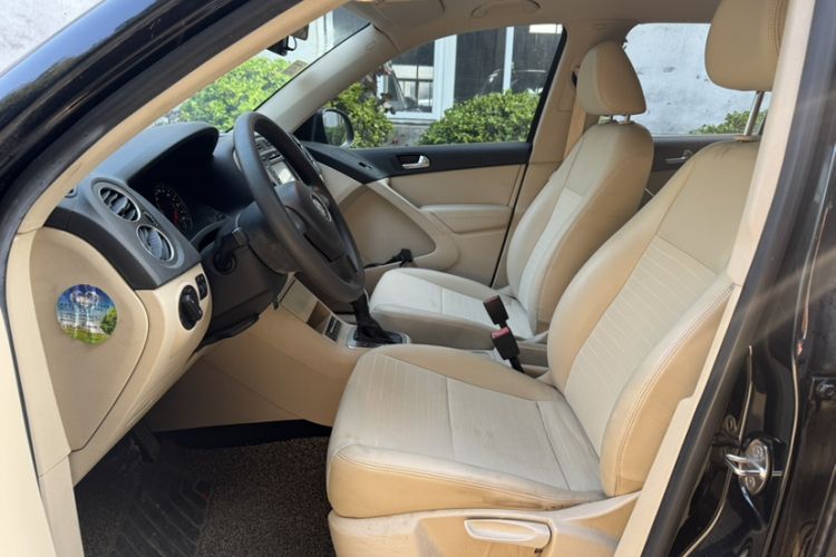 Used Volkswagen Tiguan 2013 1.8TSI Automatic Two-Wheel Drive Trend Edition Interior 3